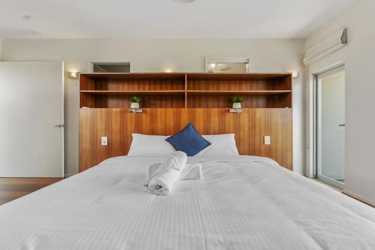 Mountain Majesty With Poolside Relaxing Getaway Villa Tamborine 0*,  Australia