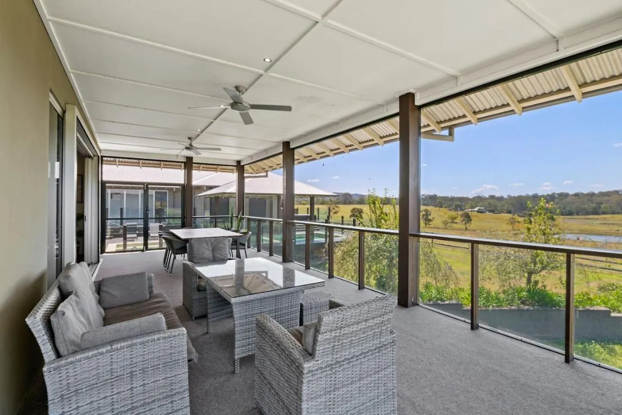 Mountain Majesty With Poolside Relaxing Getaway Villa Tamborine Holiday home
